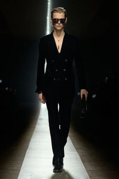 Look 59